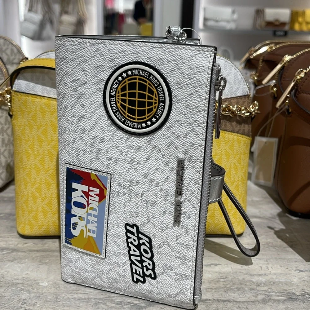 Michael Kors Jet Set Travel Large Embellished Signature Logo Wristlet Wallet Phn